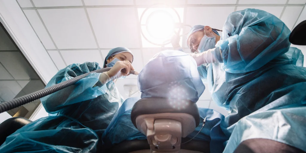 intervention dentaire implant Conseils post-opératoires Chirurgiens-dentistes à Meulan-en-Yvelines